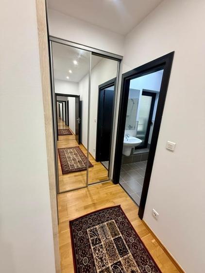 Apartament cu 3 camere, mobilat în Iancu Nicolae