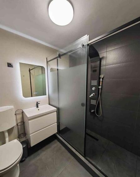 Apartament cu 4 camere decomandat în Crângași