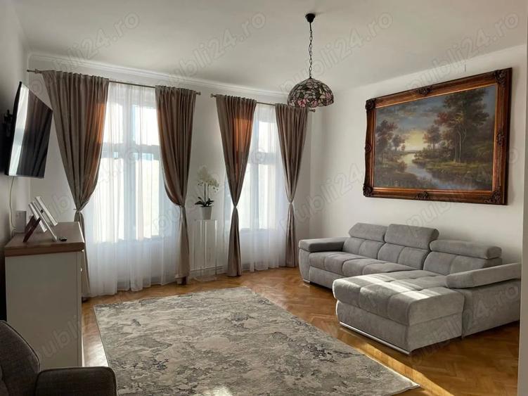 Casă cu 6 camere cu Teren 248 Mp în Central