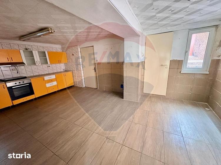 Casa cu curte generoasa ?i multiple posibilita?i zona Mo?nei - 16