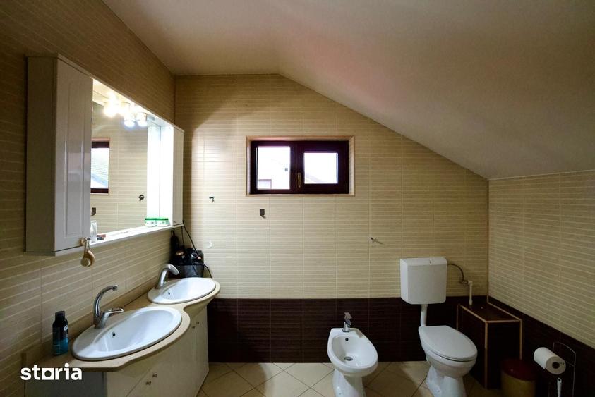 Casă cu 4 camere cu Teren 505 Mp în Brestei