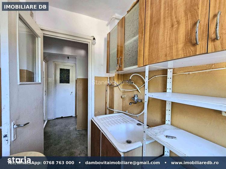 Apartament 3 camere - Targovi?te,Microraion 9