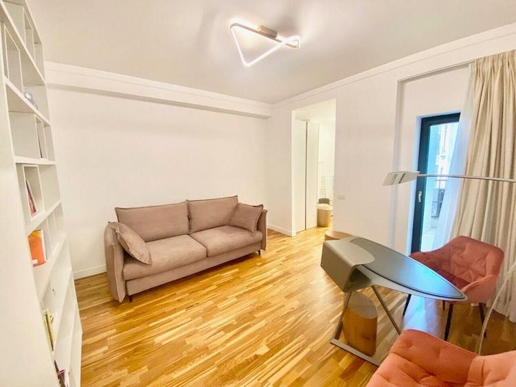 Apartament cu 3 camere decomandat, mobilat în Calea Victoriei