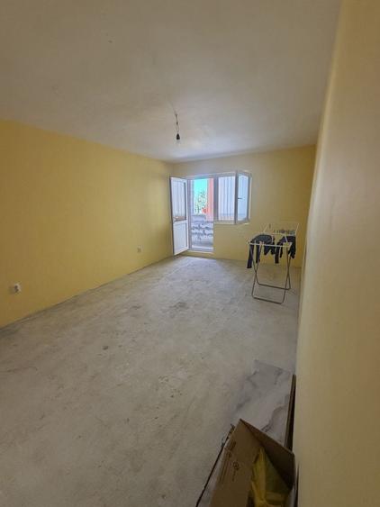 Apartament cu 3 camere în Gemenele