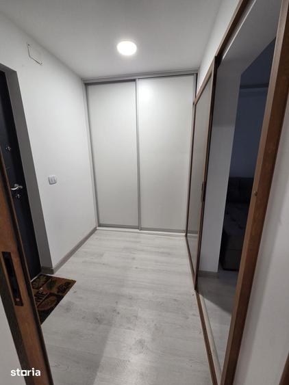 Apartament cu 2 camere decomandat în Micro 17