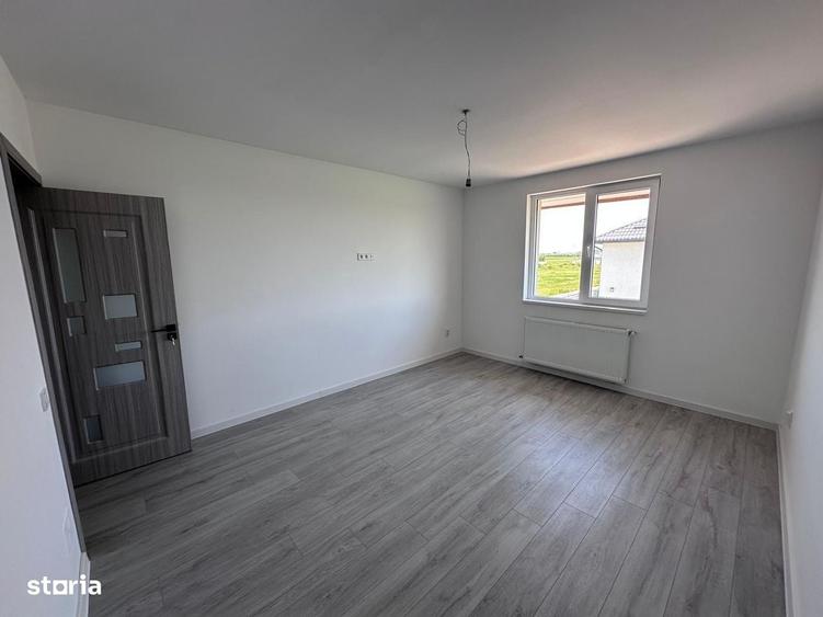 Casă cu 3 camere cu Teren 260 Mp în Clinceni