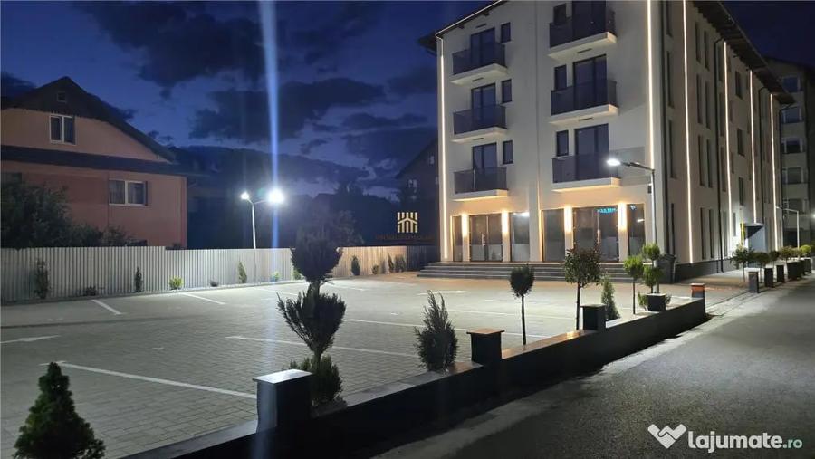 Spațiu comercial, de 929 mp, în Ipotești