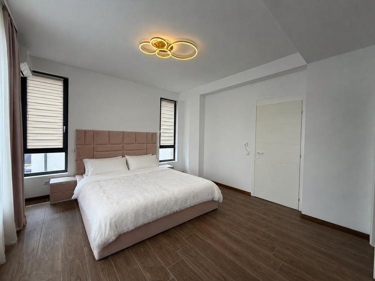 Casă cu Teren 300 Mp în Tunari