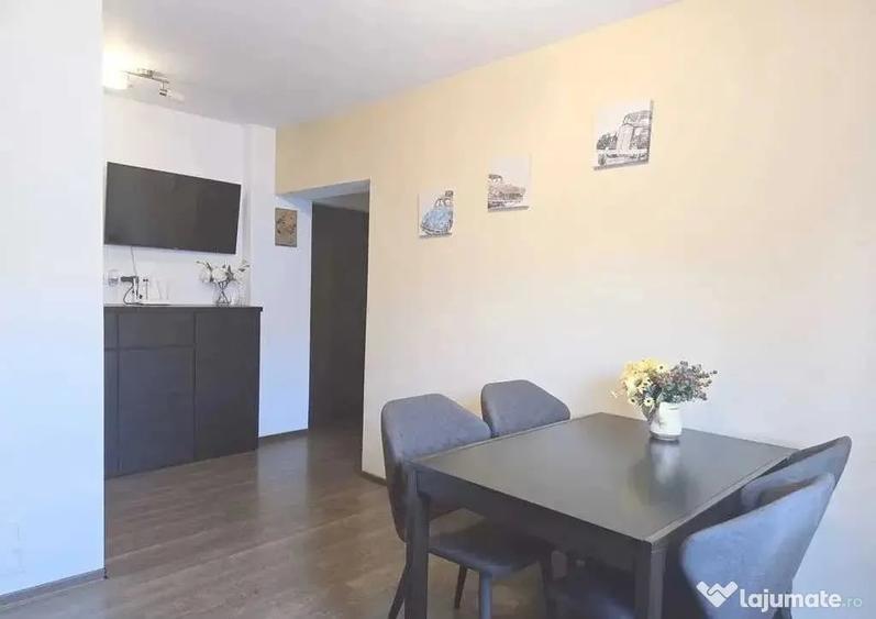 Apartament cu 2 camere decomandat în Centrul Civic