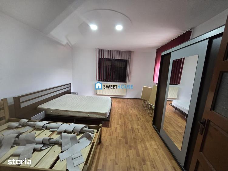 Casă cu 4 camere cu Teren 210 Mp în Central
