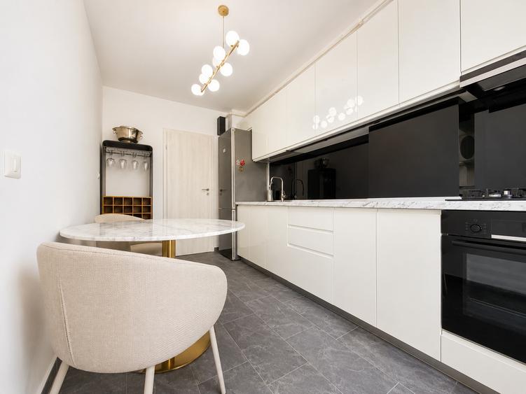 Apartament cu 3 camere decomandat, mobilat în Popești-Leordeni