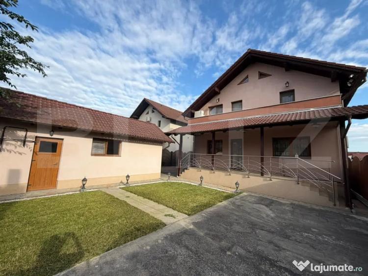 Casă cu 4 camere cu Teren 400 Mp în Micești