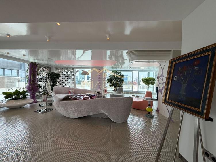 Penthouse cu 4 camere decomandat, mobilat în Floreasca
