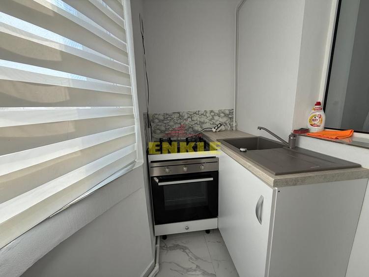 Apartament cu 2 camere decomandat în Ultracentral