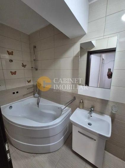 Apartament cu 3 camere decomandat, mobilat în Galata