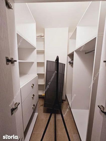 Apartament cu 3 camere, mobilat în Central