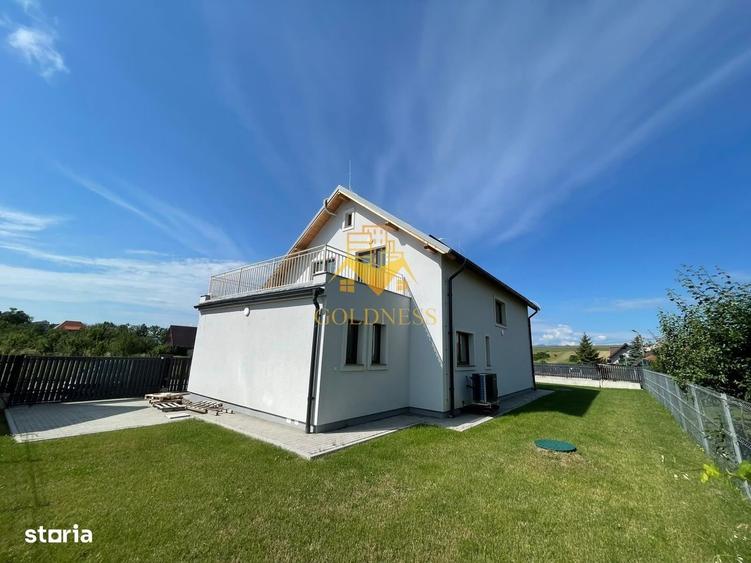 Casă cu 4 camere cu Teren 657 Mp în Sălicea