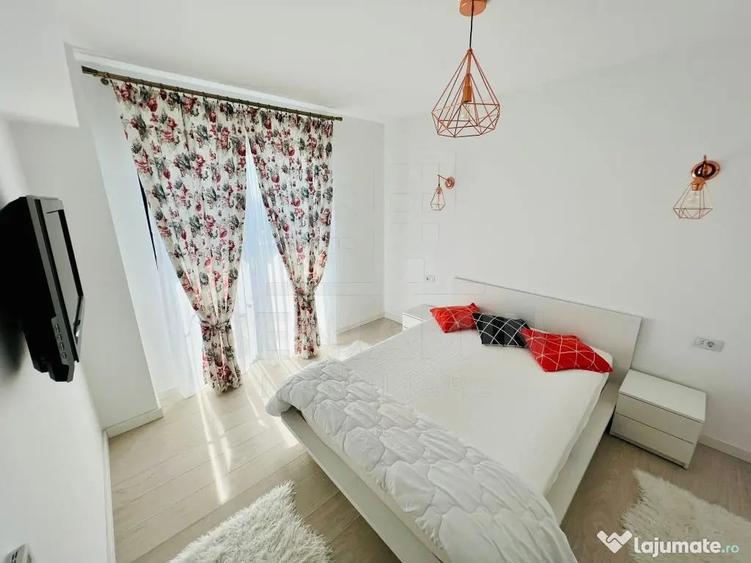 Apartament cu 3 camere semidecomandat în Central
