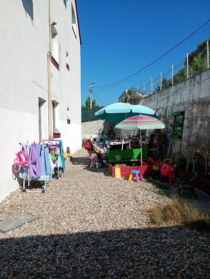 Apartament cu 3 camere decomandat, mobilat în Exterior Vest