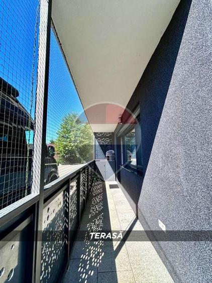 Apartament cu 3 camere decomandat, mobilat în Valea Roșie