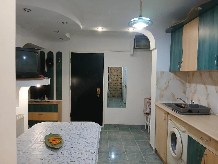 Apartament cu 2 camere decomandat în Vasile Aaron