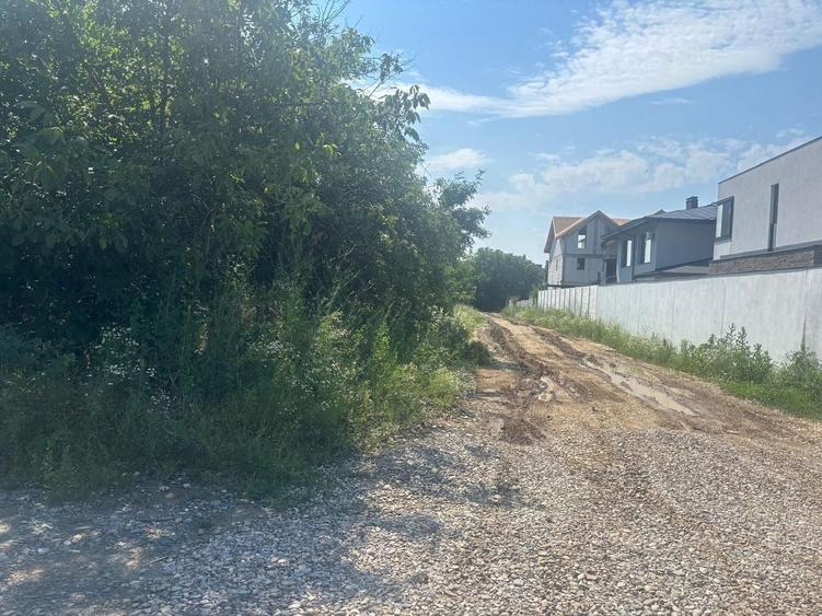 Teren Construcții intravilan de 2500 mp, în Străulești