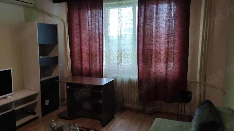 Garsonieră decomandată în Aradului