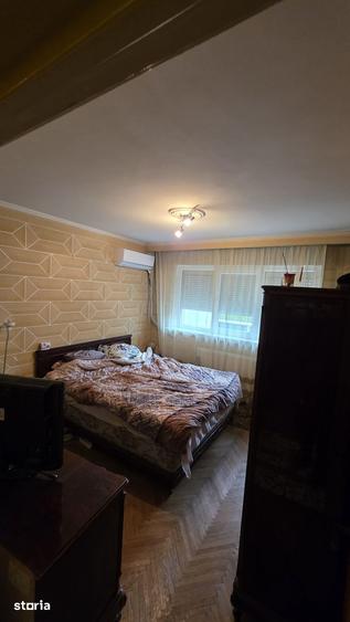 Apartament 4 camere, 93 mp utili, etaj 3/4, decomandat, zona Centrala - 14