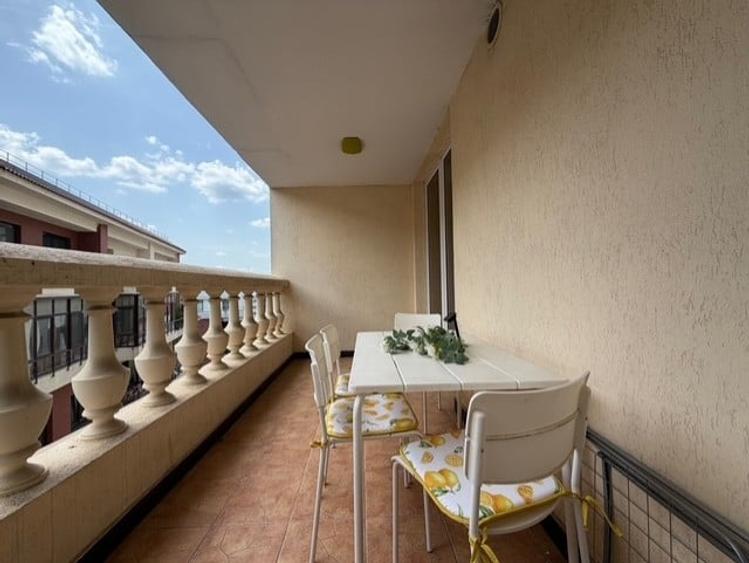 Apartament cu 3 camere decomandat în Nordului