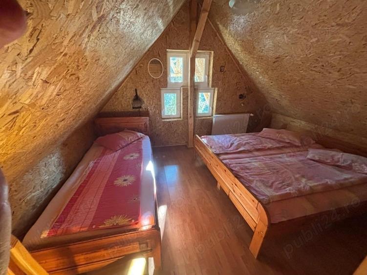 Casă cu 6 camere cu Teren 250 Mp în Central