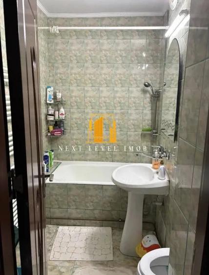 Apartament cu 3 camere decomandat în Bere