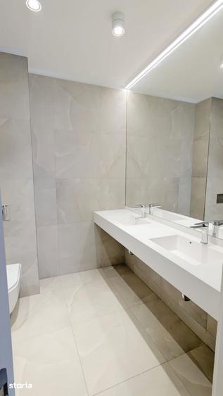 Apartament cu 3 camere în Tei