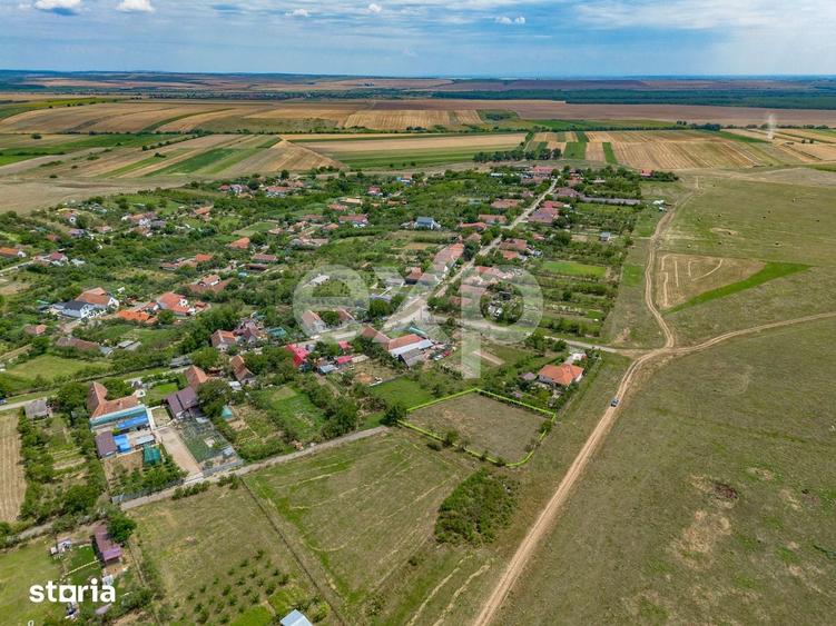 Teren de 1440 mp, în Murani