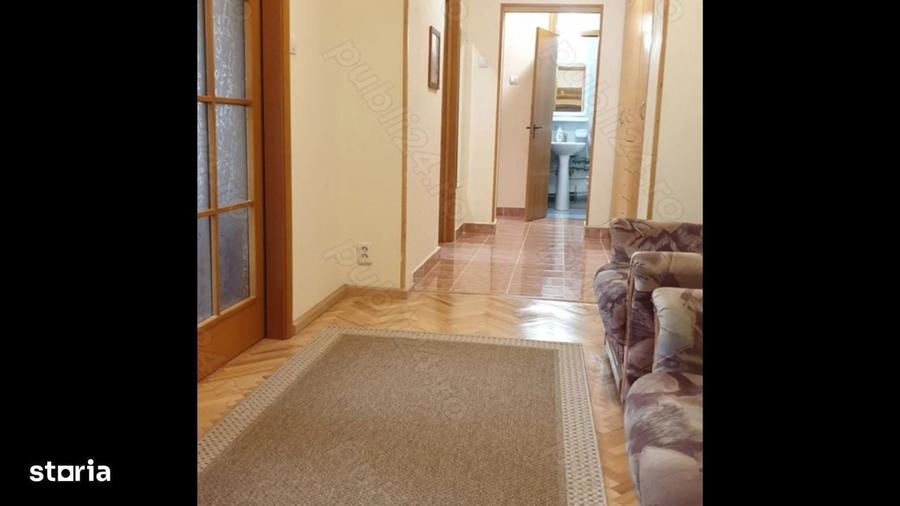 Apartament cu 3 camere decomandat în Rahova