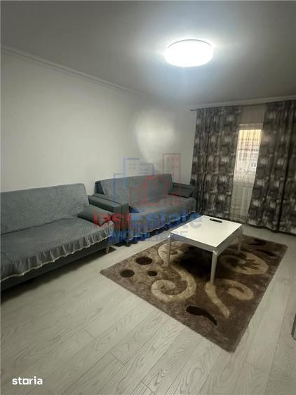 Apartament cu 3 camere decomandat în Canta