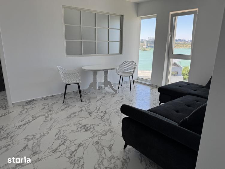 Apartament cu 2 camere decomandat în Carrefour