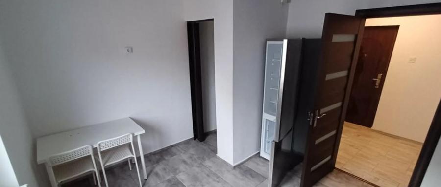 Apartament cu 2 camere semidecomandat, mobilat în P-ța Sfinții Voievozi