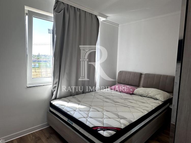 Casă individuală cu 6 camere cu Canalizare în Sânmartin