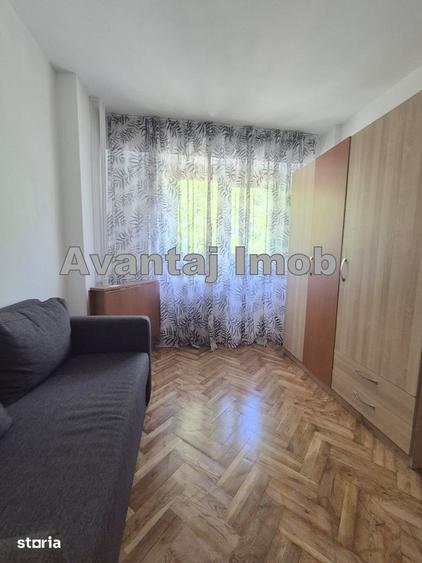 Apartament cu 3 camere decomandat în 13 Septembrie