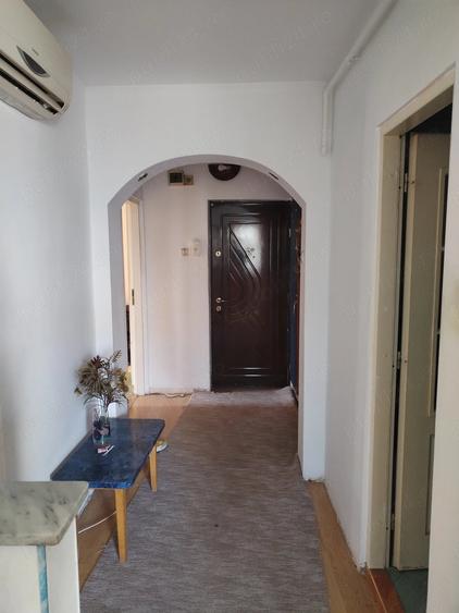 Inchiriere camera in apartament de doua camere - 8