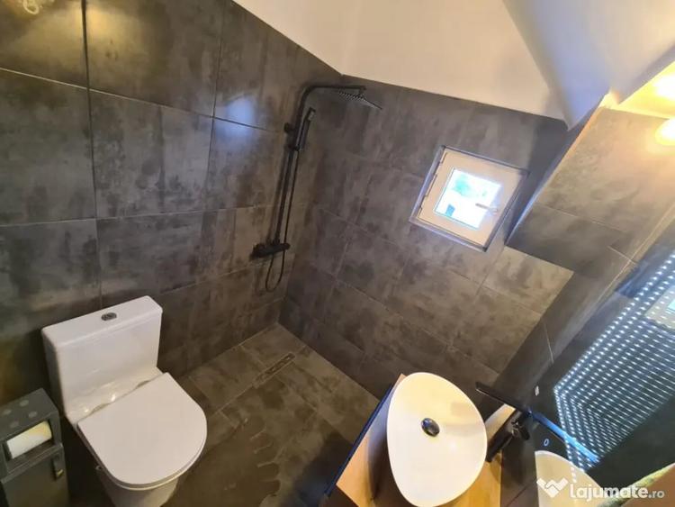 Apartament cu 4 camere decomandat, mobilat în Sărari