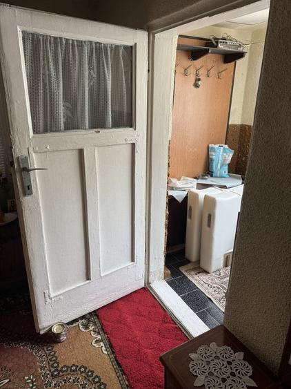 Casă cu 4 camere în Exterior Vest
