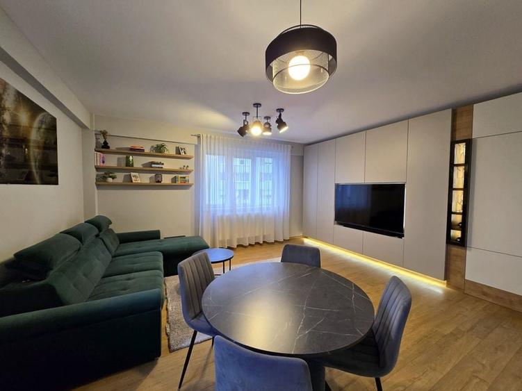 Apartament cu 2 camere decomandat în Tudor