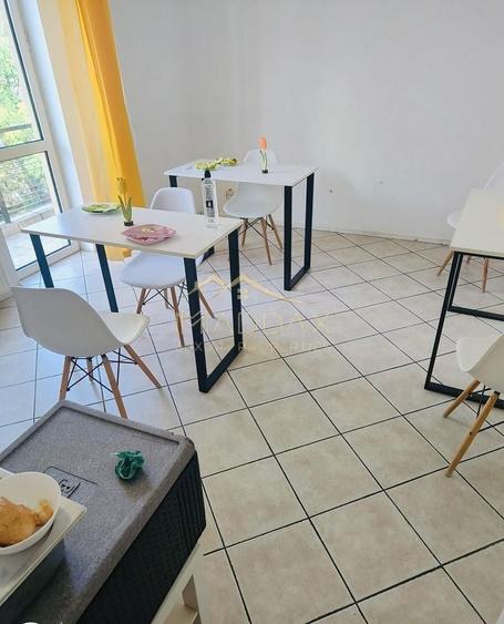 Birou, de 220 mp, în Vitan