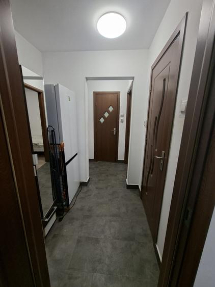 Apartament cu 2 camere decomandat în Colentina