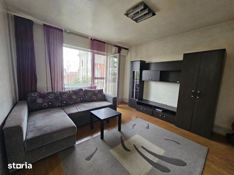 Apartament cu 2 camere decomandat în Central