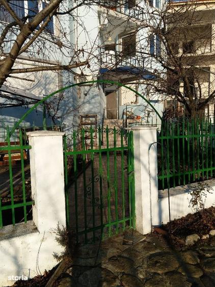 Casă cu Teren 200 Mp în Nord