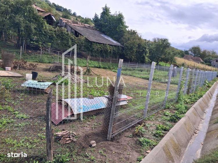 Teren de 938 mp, în Remetea