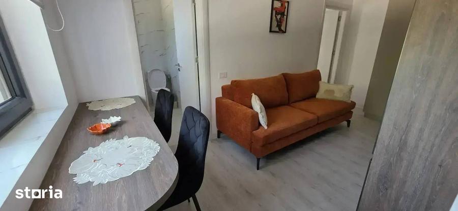 Apartament cu 2 camere, mobilat în Central
