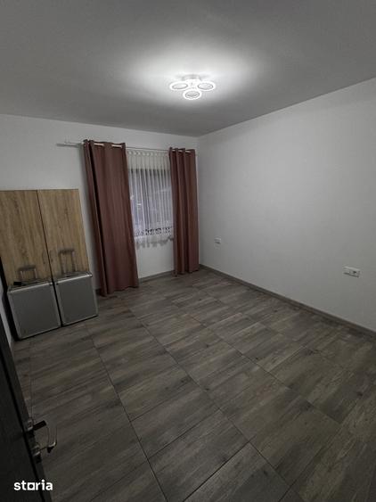 Casă cu 4 camere cu Teren 526 Mp în Recea